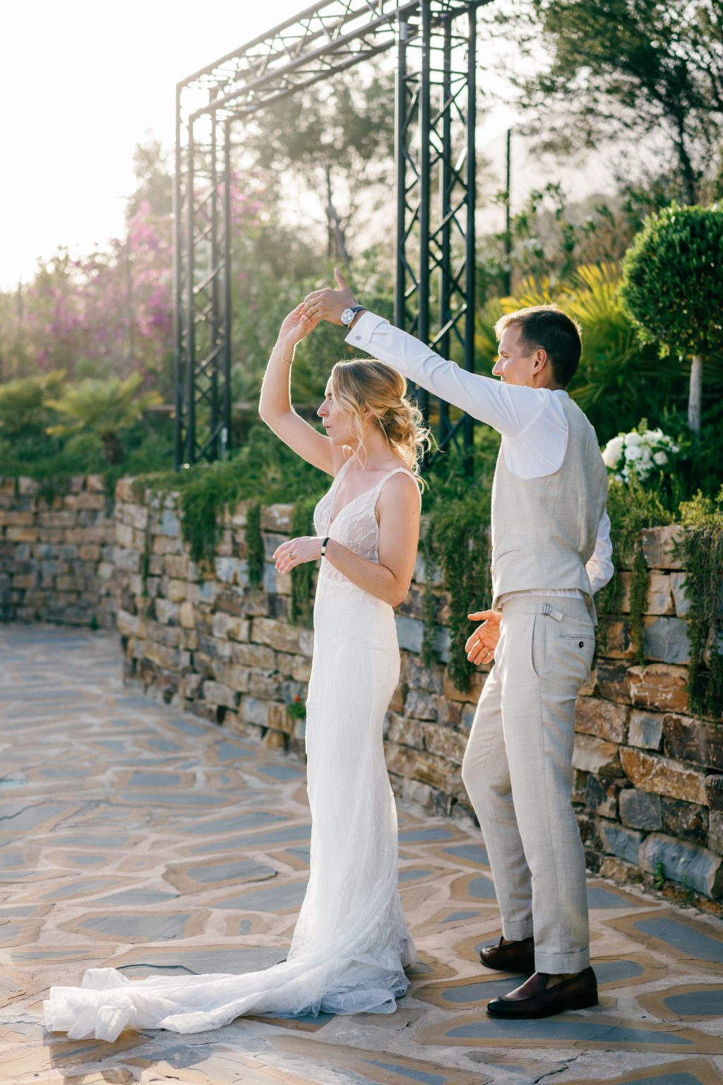 Vici and Martin dancing in the garden, Casa de la Era wedding in Marbella