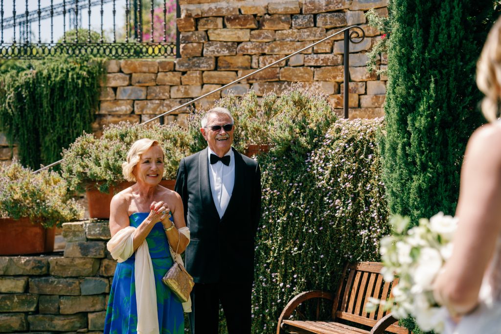 Family seeing the bride for the first time, Casa de la Era wedding in Marbella